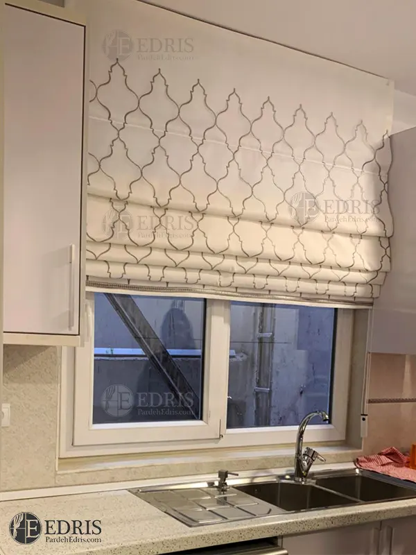پرده رومن مناسب برای پنجره آشپزخانه